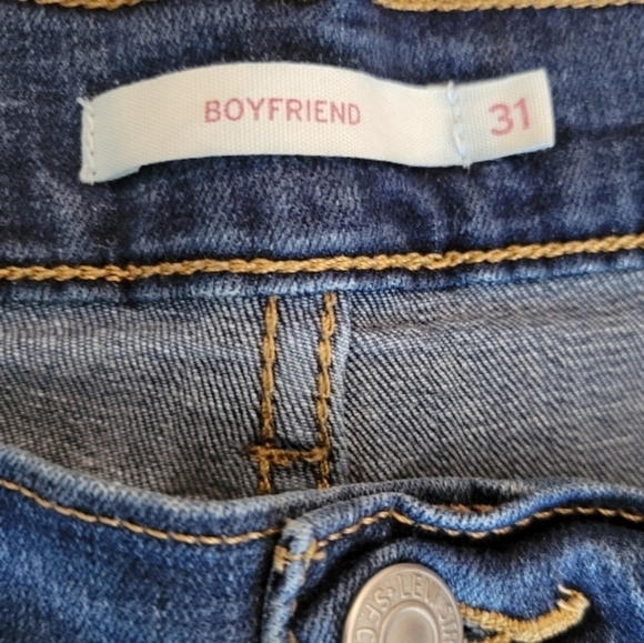 Levi's Boyfriend Denim Jeans Size 31 - Picture 4 of 4